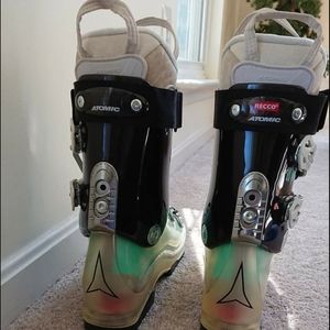 Atomic Medusa 90 ski boots